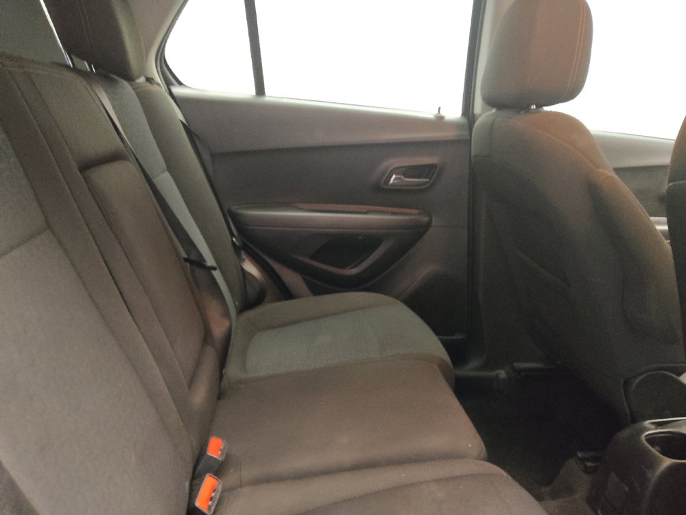 Used 2020 Chevrolet Trax LS image 19