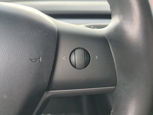 Used 2018 Tesla Model 3 Long Range RWD image 28