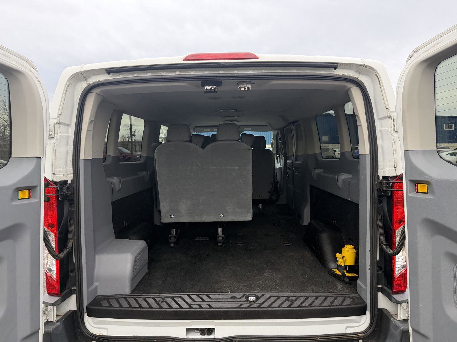 Used 2015 Ford Transit 350 XLT image 27