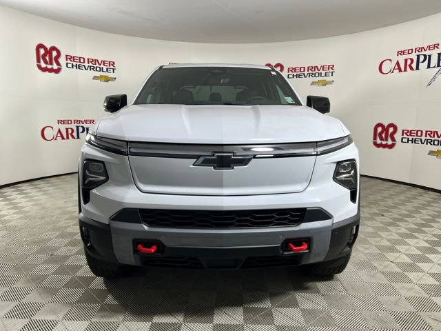 New 2026 Chevrolet Silverado EV Trail Boss image 2