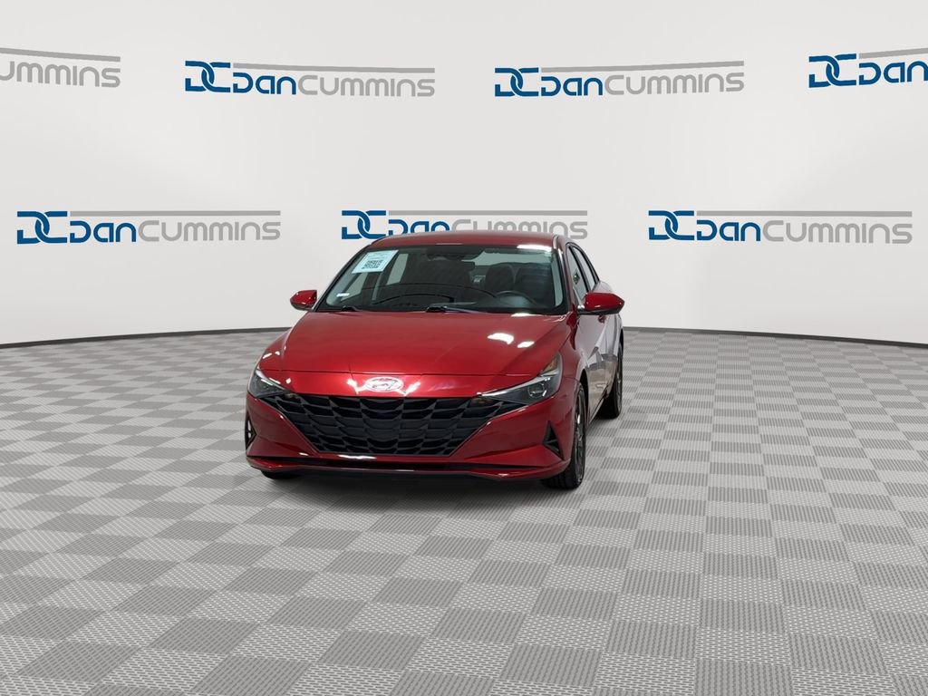 Used 2021 Hyundai Elantra SEL FWD image 4