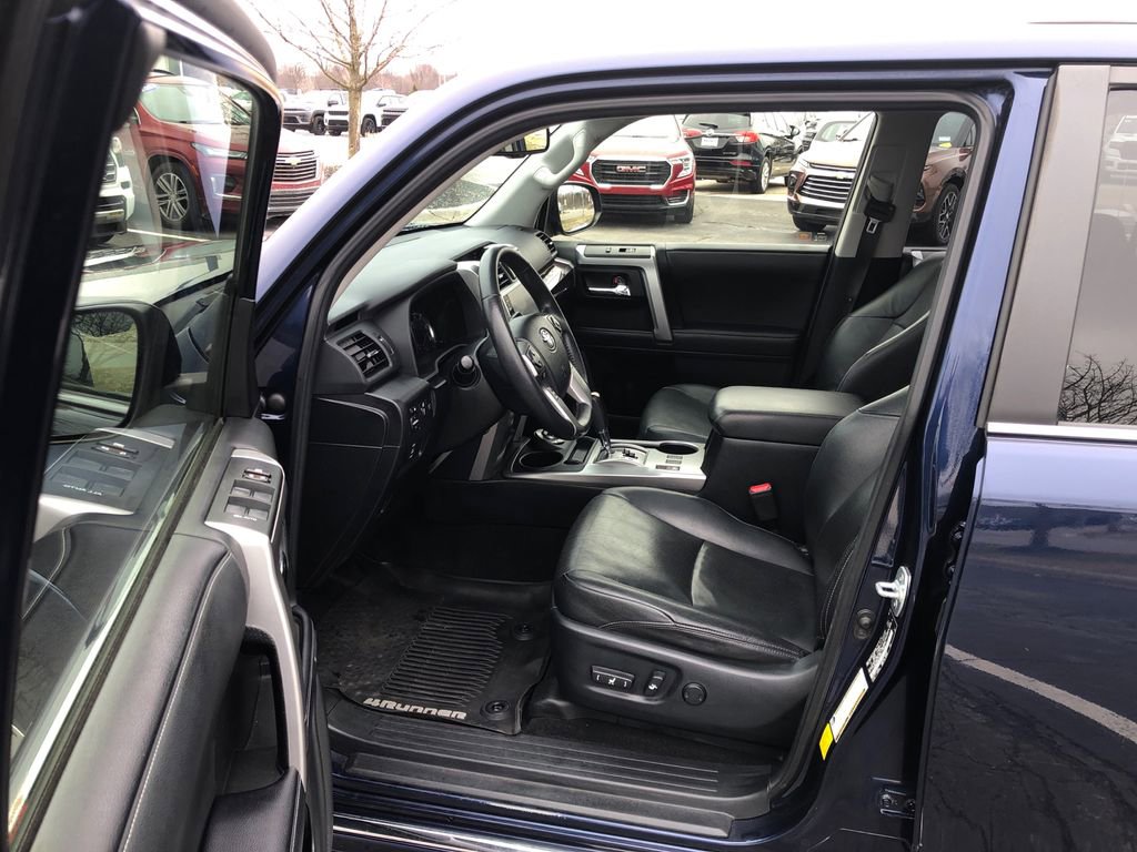 Used 2020 Toyota 4Runner Limited image 19