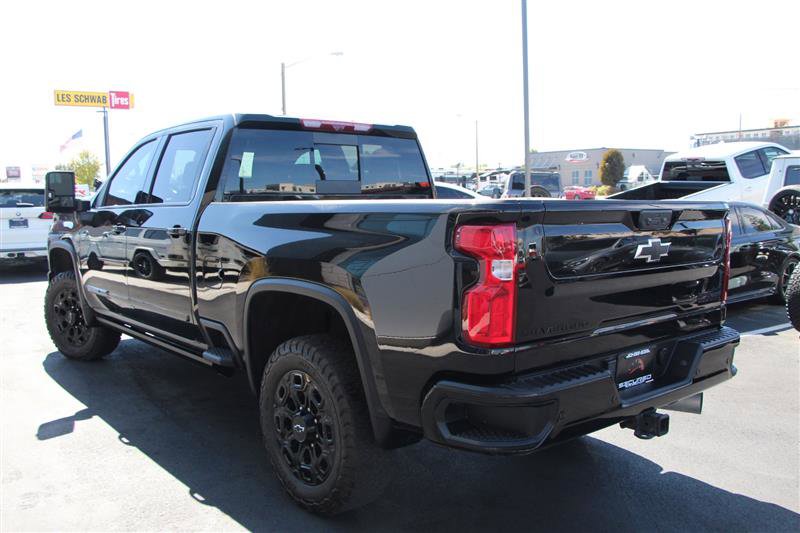 Used 2024 Chevrolet Silverado 2500 High Country w/ High Country Premium Package image 6