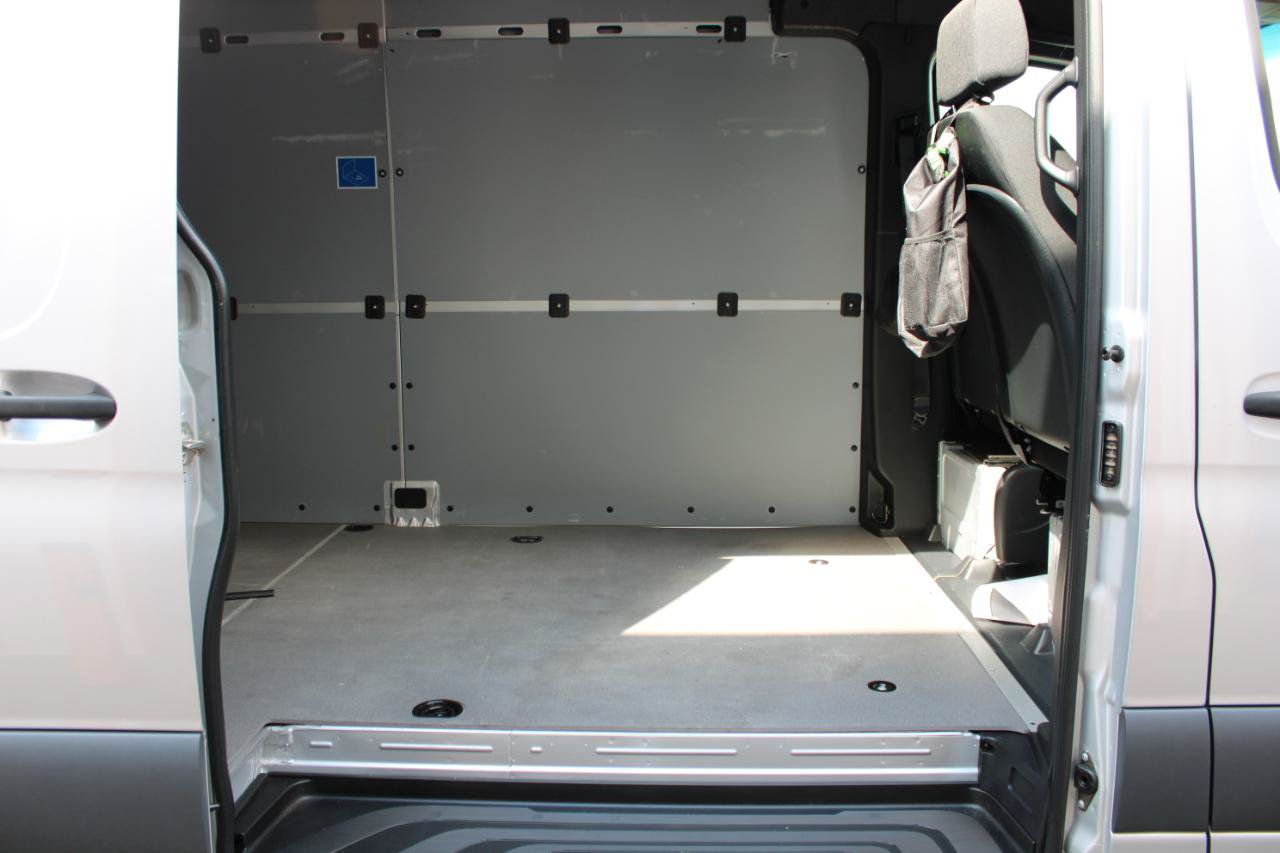 Used 2023 Mercedes-Benz Sprinter 2500 image 42