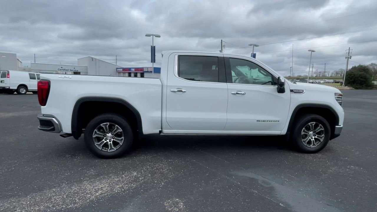 Used 2024 GMC Sierra 1500 SLT AWD/4WD image 9
