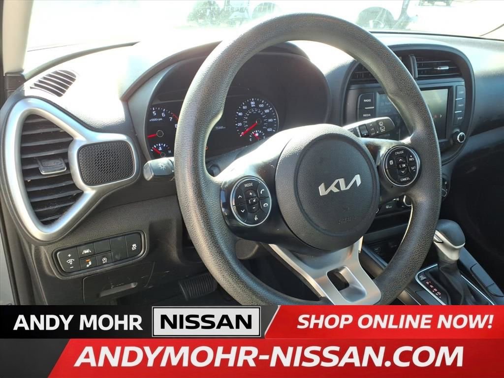 Used 2022 Kia Soul LX w/ Technology Package image 16