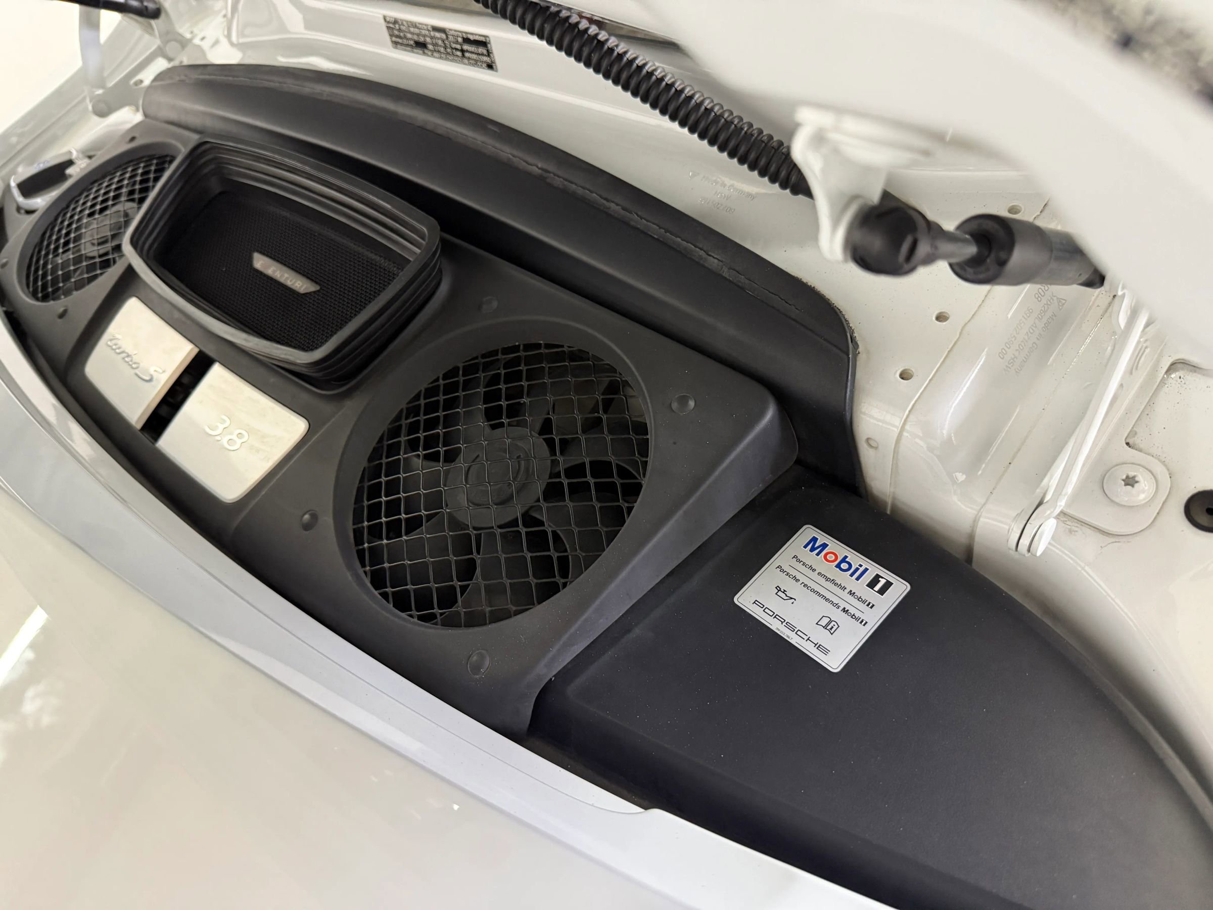 Used 2017 Porsche 911 Turbo S image 74