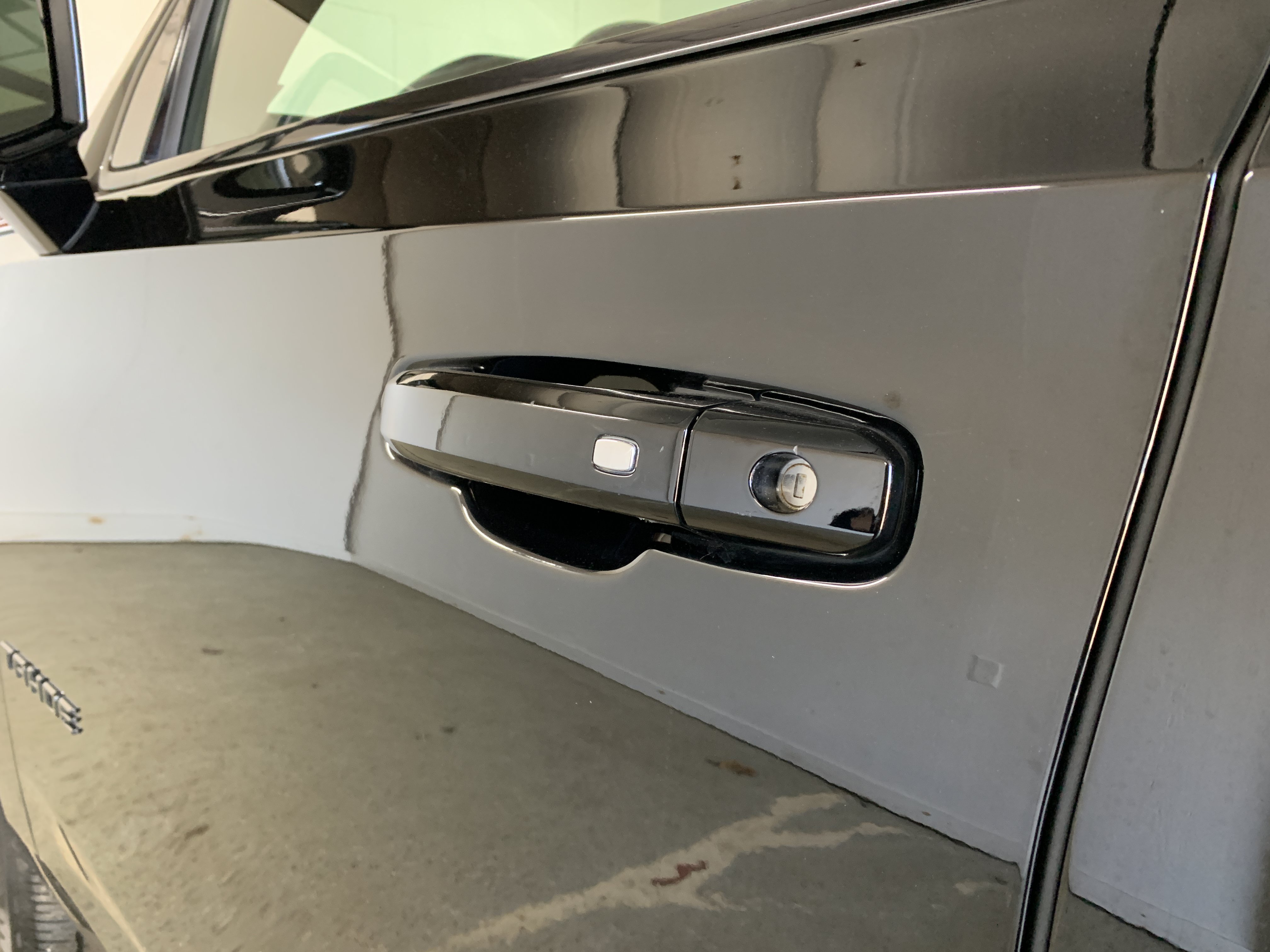 Used 2023 Chevrolet Tahoe Z71 AWD/4WD image 9