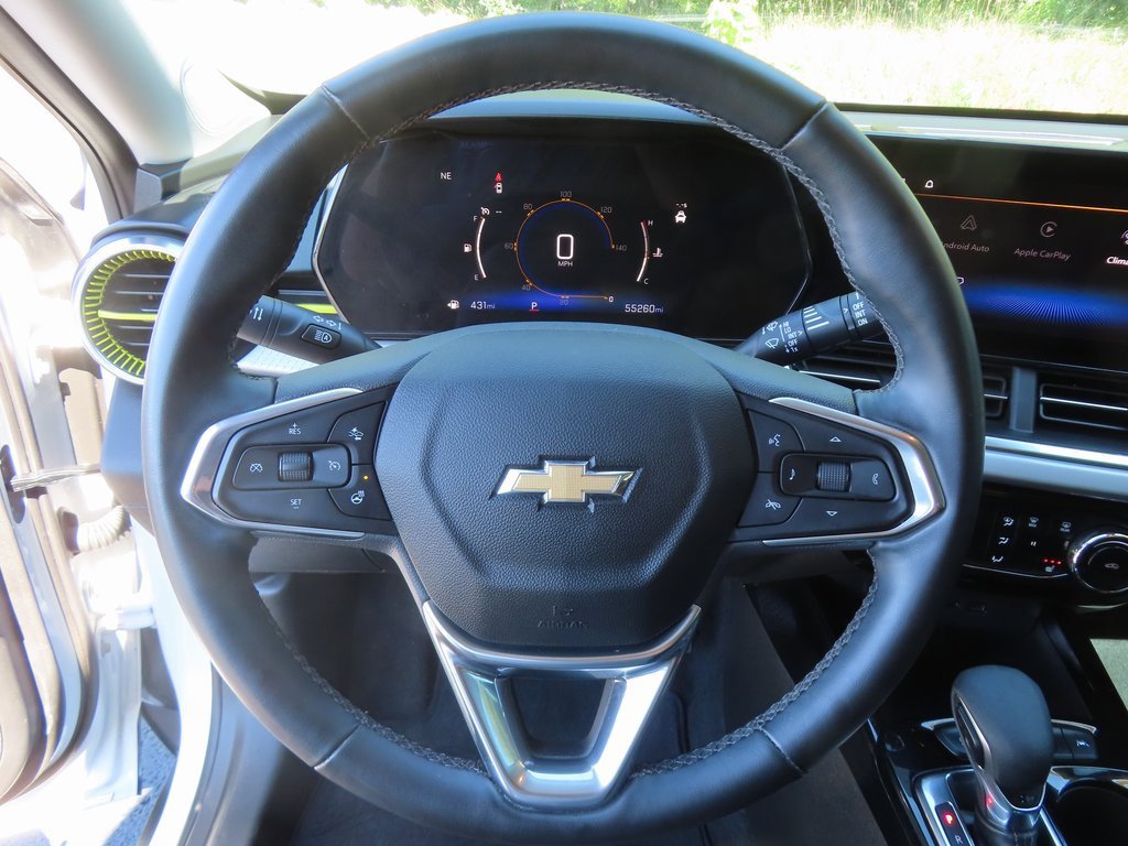 Used 2024 Chevrolet Trax LT w/ Driver Confidence Package image 5