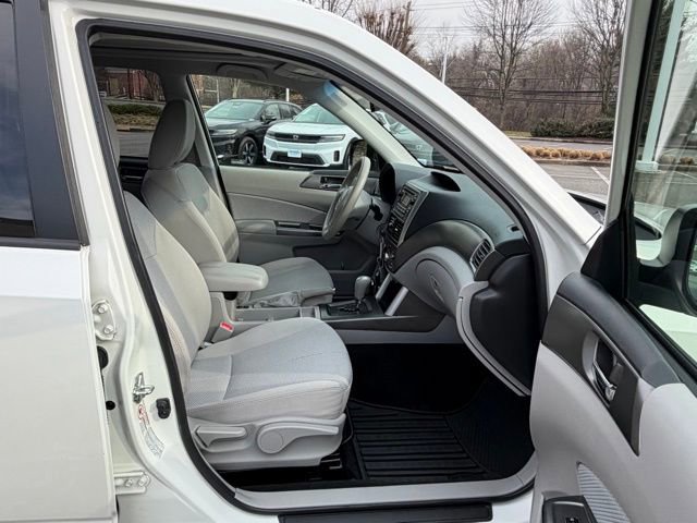 Used 2012 Subaru Forester 2.5X Premium w/ All-Weather Pkg image 26