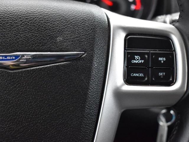 Used 2013 Chrysler 200 Touring FWD image 12