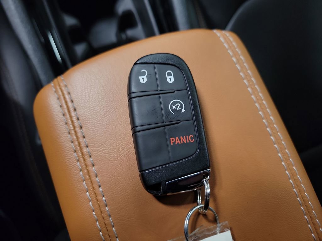 Used 2024 Jeep Compass Limited w/ Mopar Graphics Package image 15