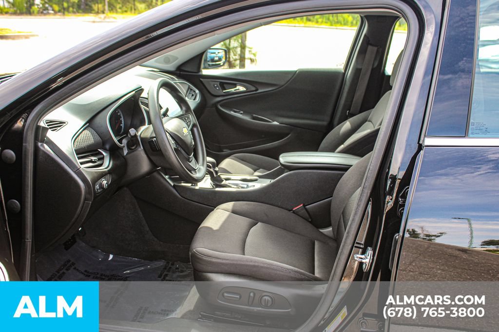 Used 2024 Chevrolet Malibu LT FWD image 16