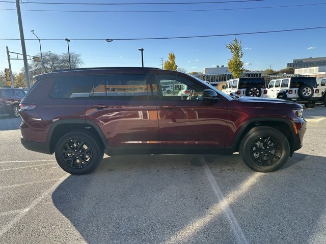New 2025 Jeep Grand Cherokee L Altitude image 5