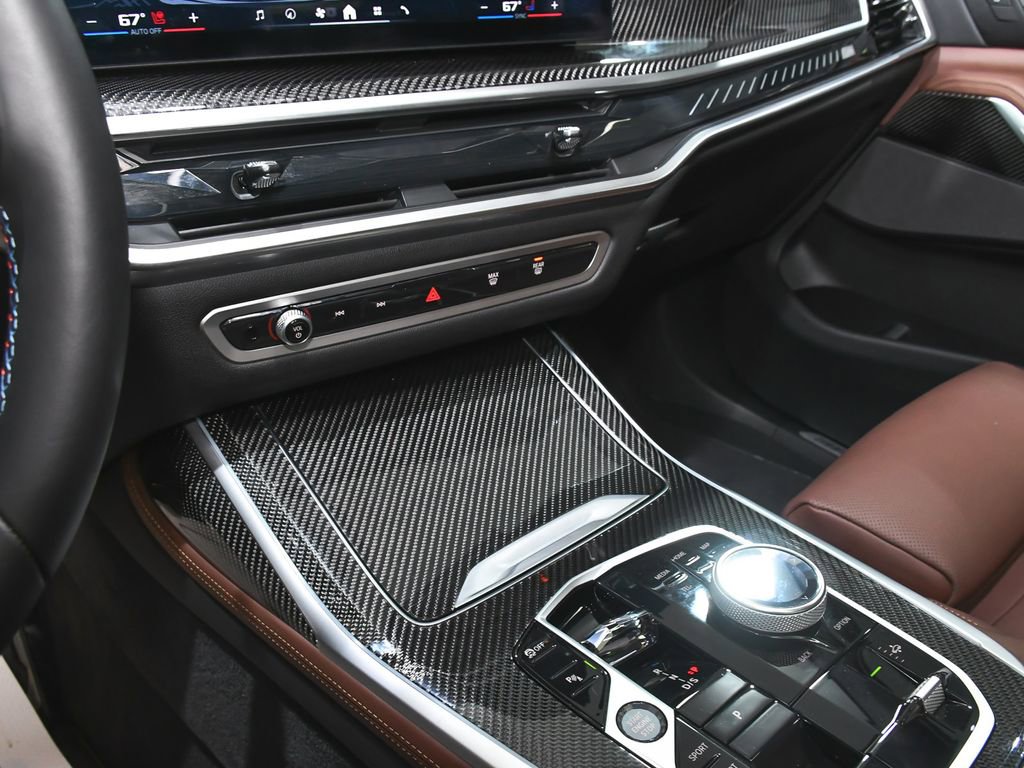 Used 2026 BMW X7 M60i image 40