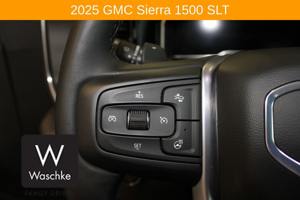 Used 2025 GMC Sierra 1500 SLT w/ SLT Premium Plus Package AWD/4WD image 30