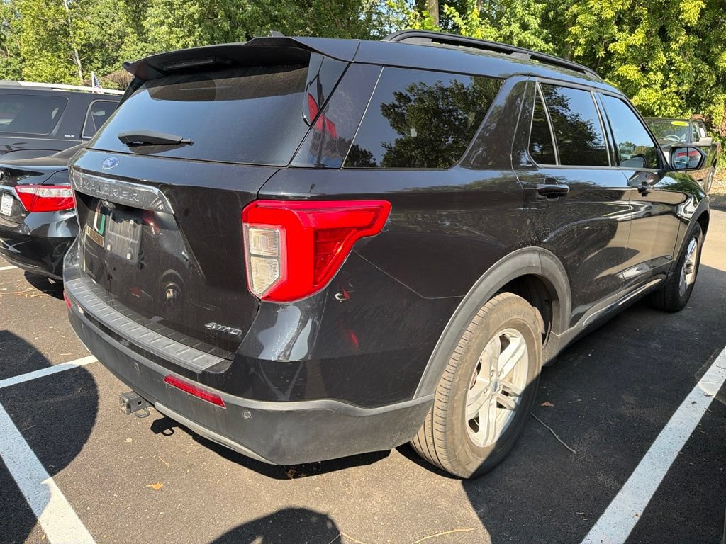 Used 2021 Ford Explorer XLT w/ Equipment Group 202A AWD/4WD image 4