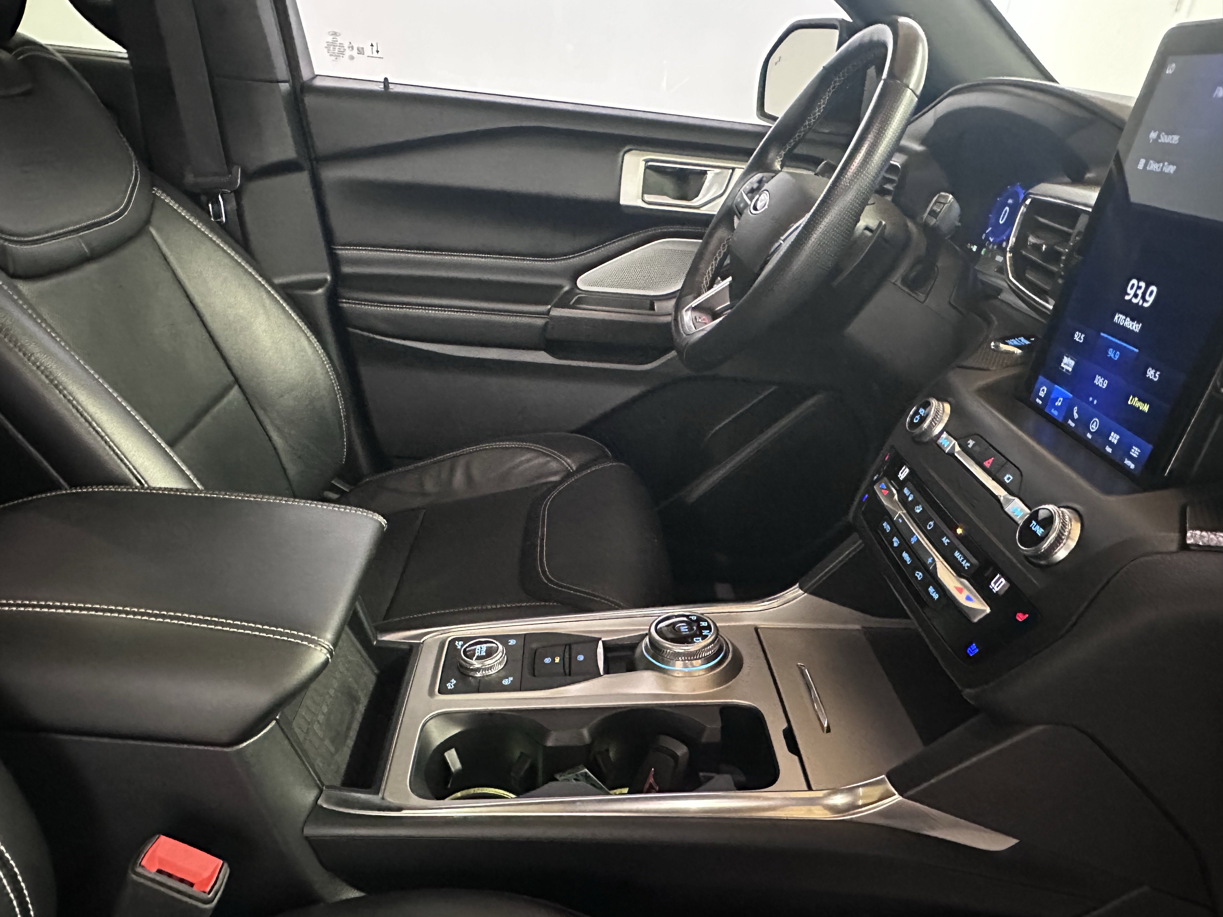 Used 2020 Ford Explorer ST w/ ST Street Pack image 45