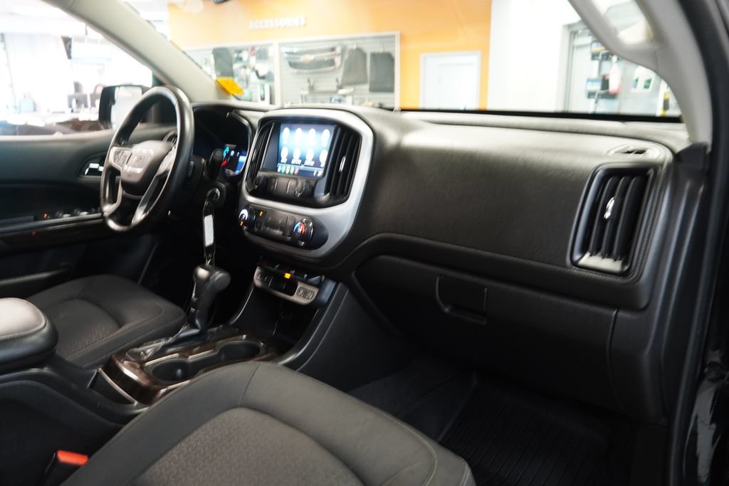 Used 2020 GMC Canyon SLE w/ Elevation Edition AWD/4WD image 32