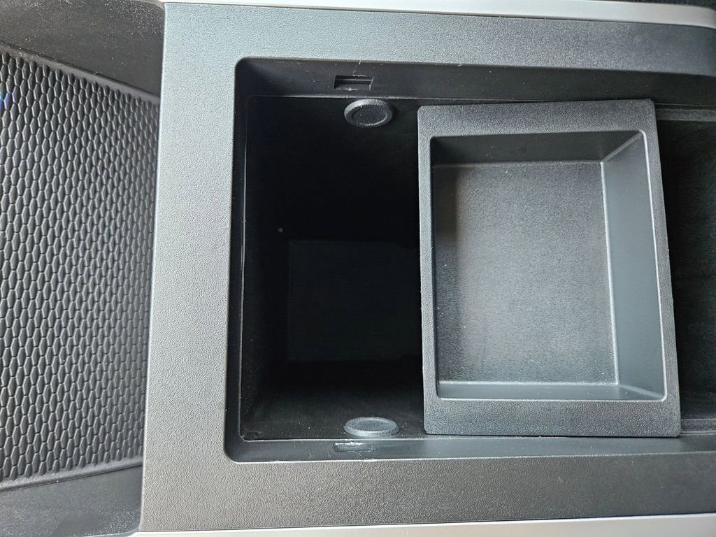 Used 2025 GMC Terrain Elevation image 25