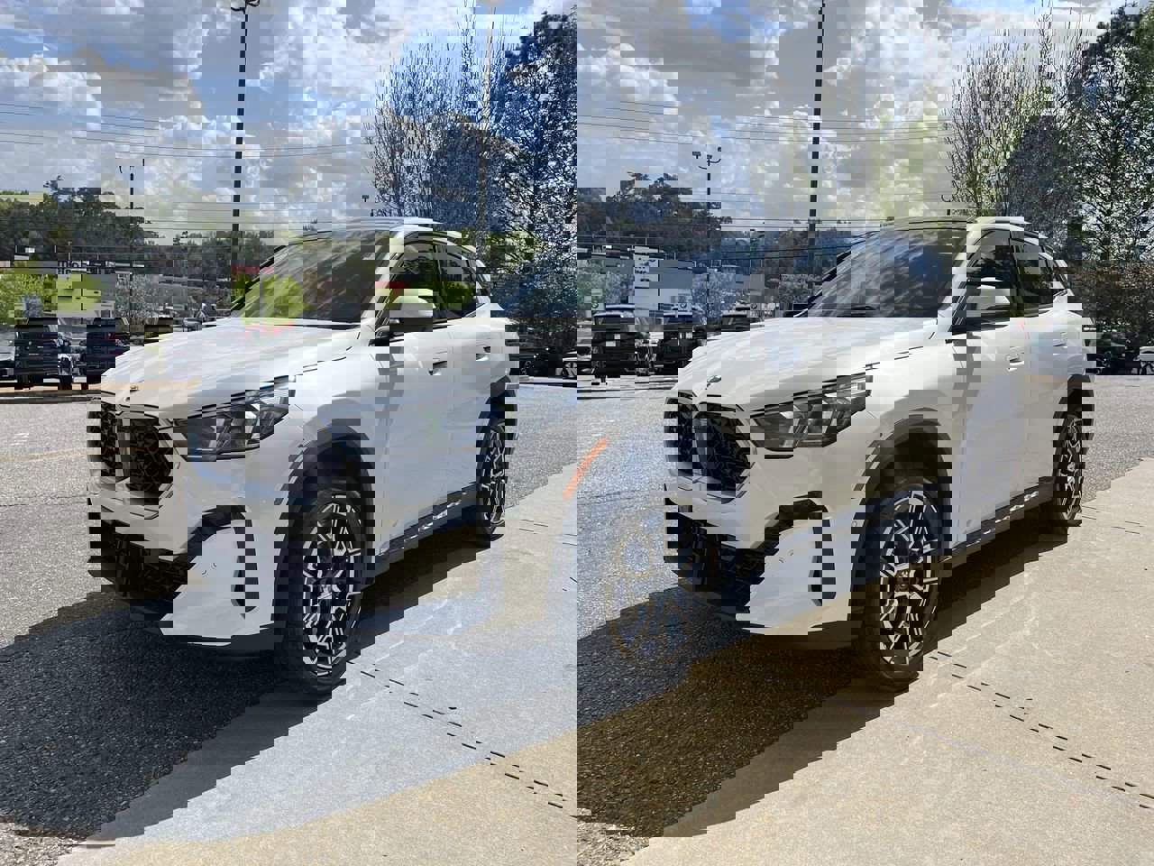 Certified 2025 BMW X2 xDrive28i image 4