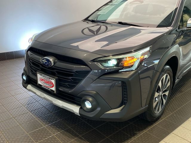 Used 2023 Subaru Outback Touring AWD/4WD image 7