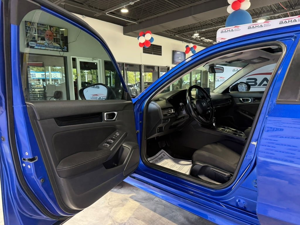 Used 2022 Honda Civic EX image 25