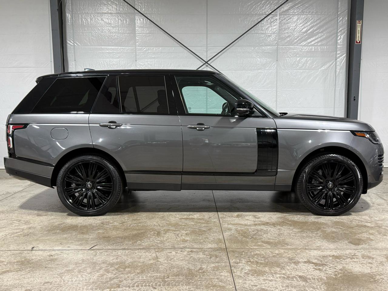 Used 2019 Land Rover Range Rover HSE AWD/4WD image 6