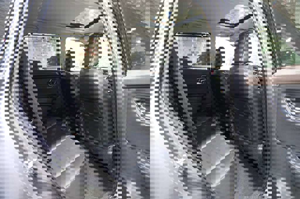 Used 2021 Nissan Rogue SV w/ Premium Package image 23