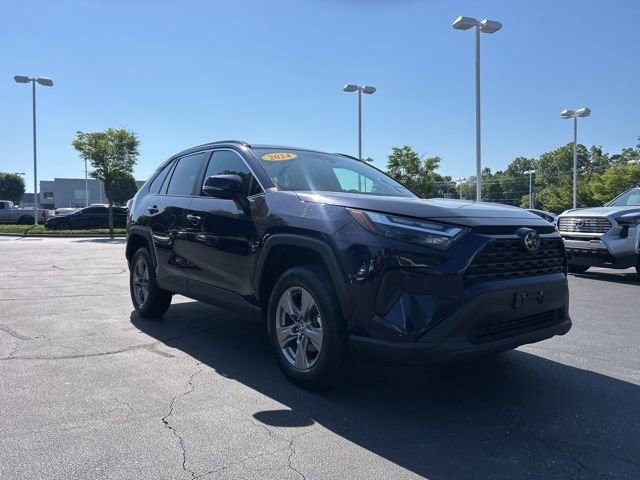 Used 2024 Toyota RAV4 XLE FWD image 4
