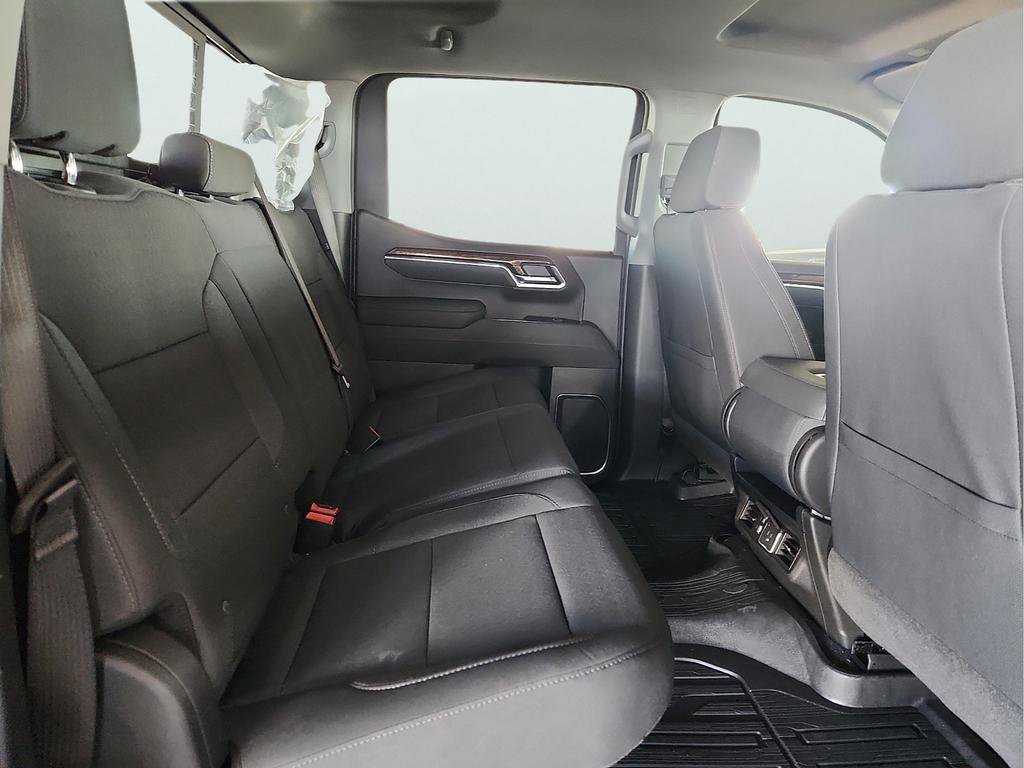 New 2026 GMC Sierra 1500 SLE image 19