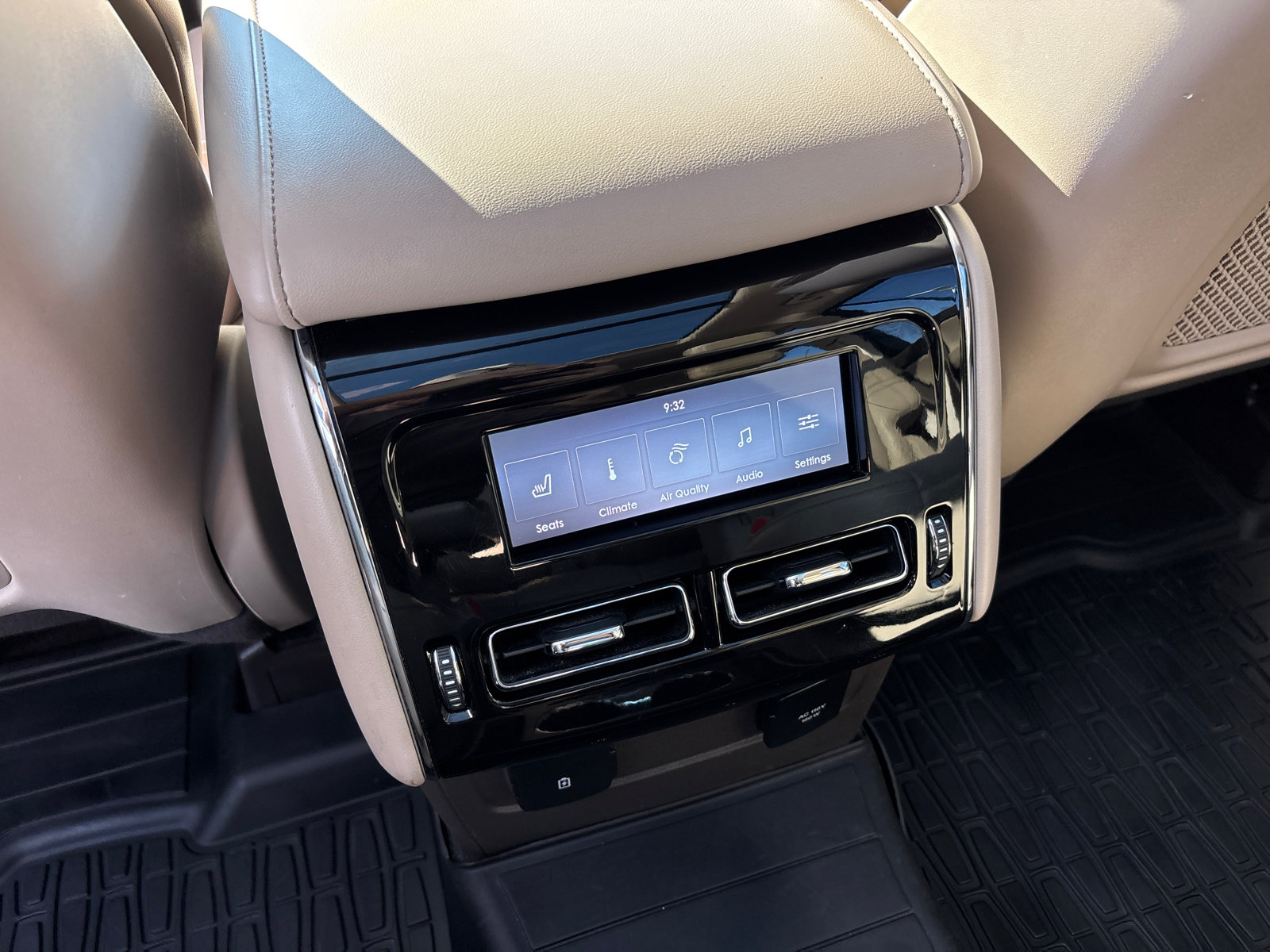 Certified 2022 Lincoln Aviator Reserve w/ Elements Package Plus AWD/4WD image 32