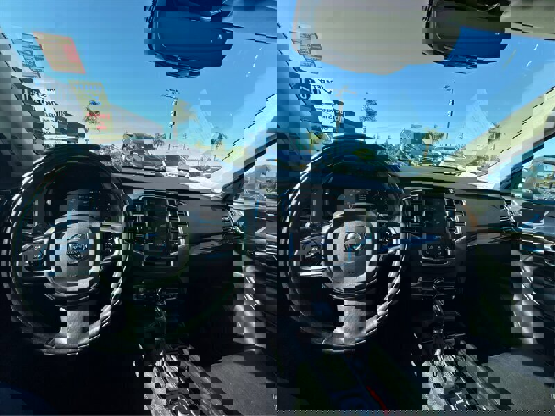 Used 2016 Volvo XC90 T6 Momentum w/ Momentum Plus Package image 69