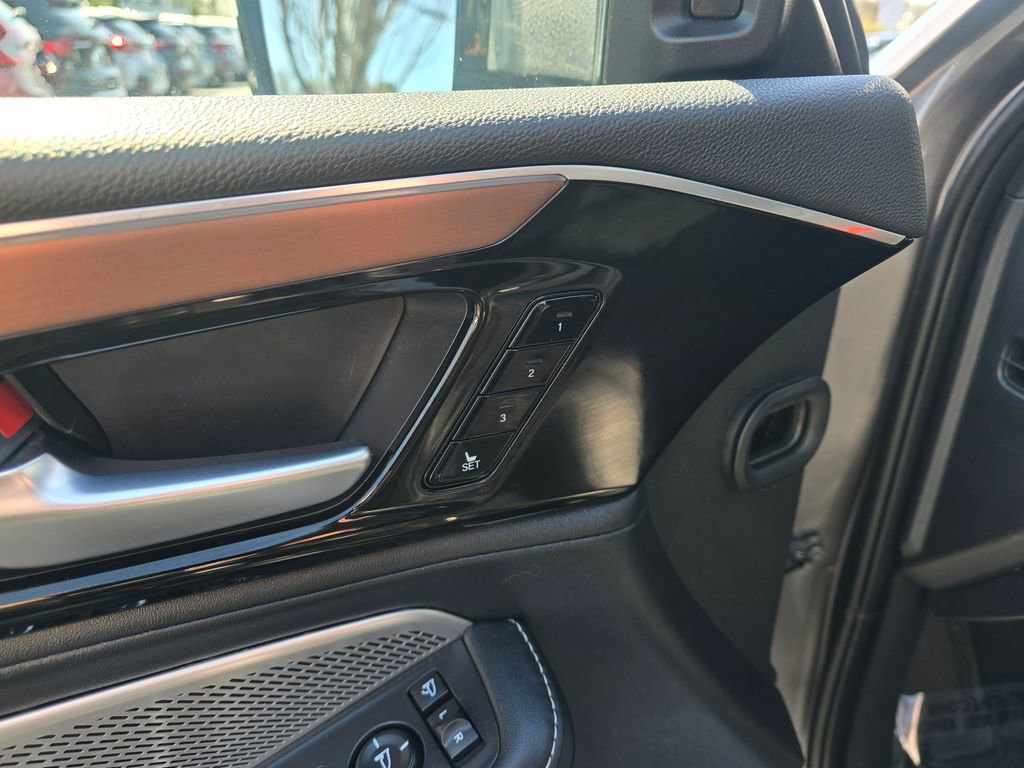 Used 2022 Acura MDX SH-AWD w/ Technology Package image 19