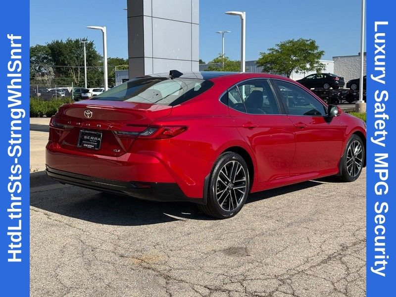 Used 2025 Toyota Camry XLE FWD image 3
