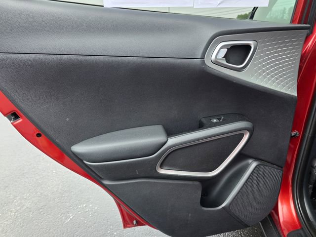 Used 2020 Kia Soul LX image 18