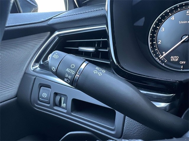 Certified 2022 Cadillac XT5 Premium Luxury w/ LPO, Floor Liner Package image 68