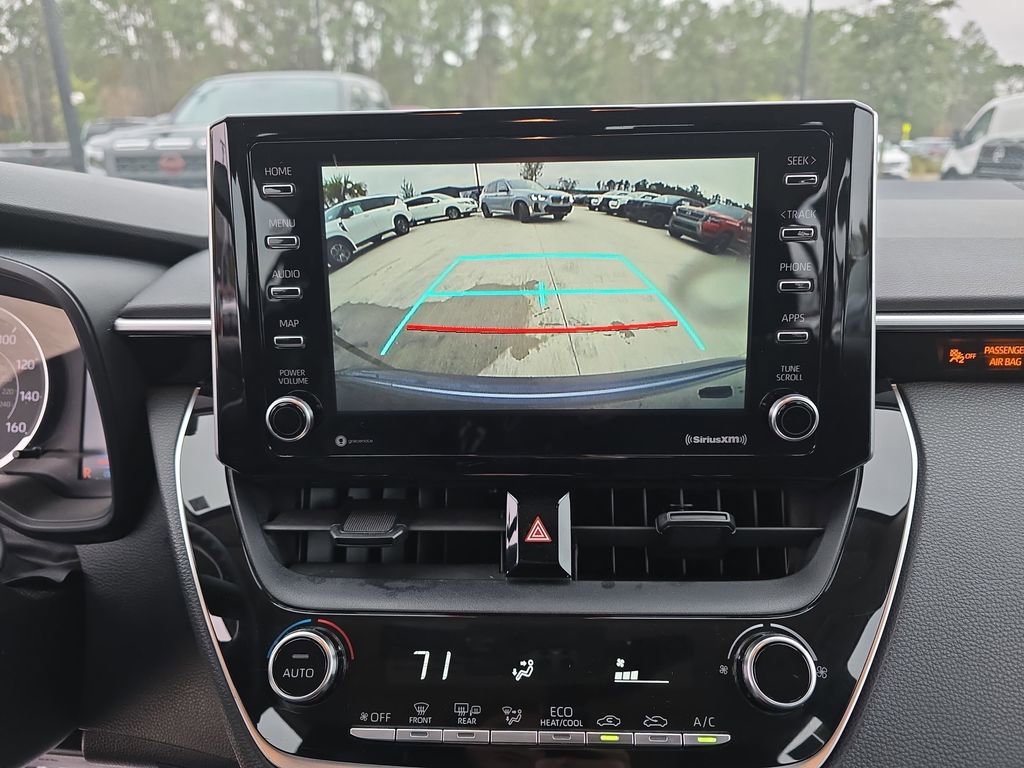 Used 2021 Toyota Corolla LE image 27