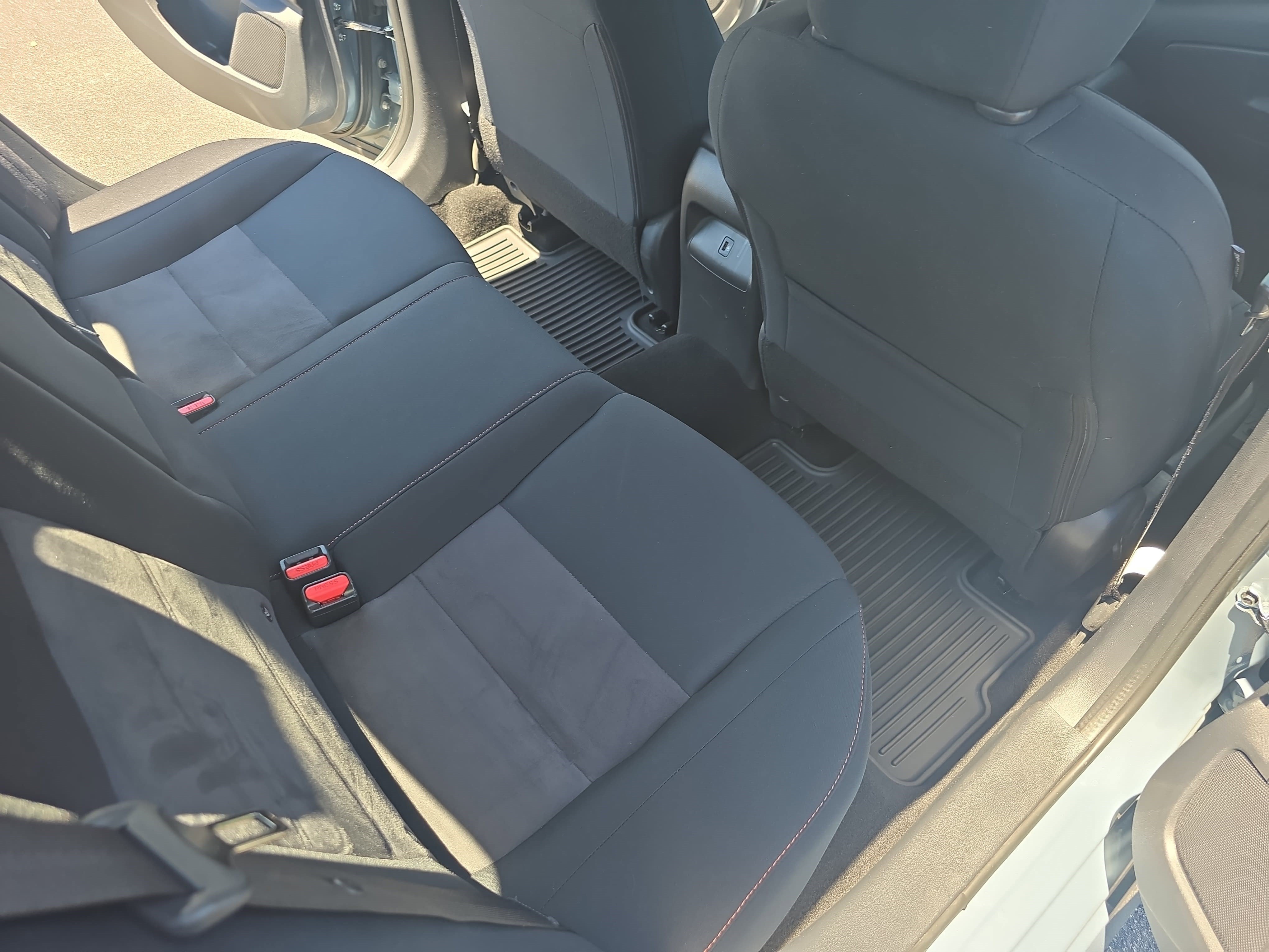Used 2024 Nissan Sentra SR FWD image 11