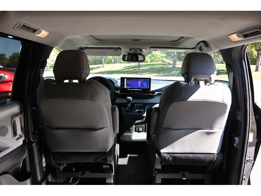 New 2025 Toyota Sienna XLE w/ XLE Plus Package AWD/4WD image 20
