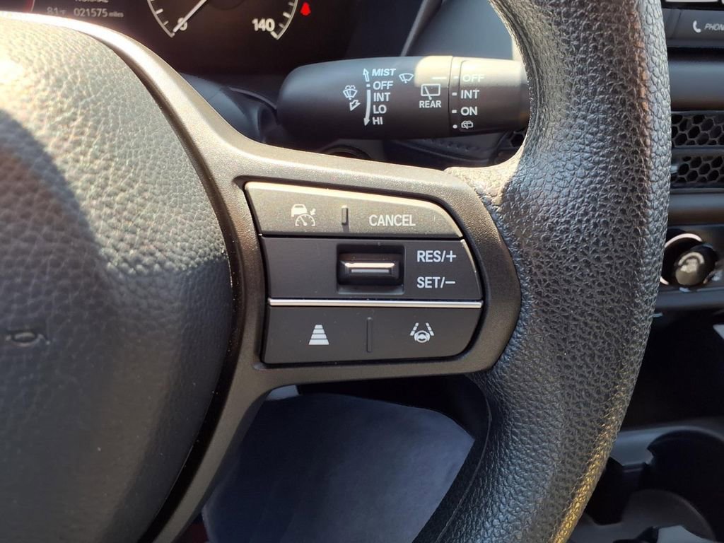 Used 2025 Honda HR-V LX image 13