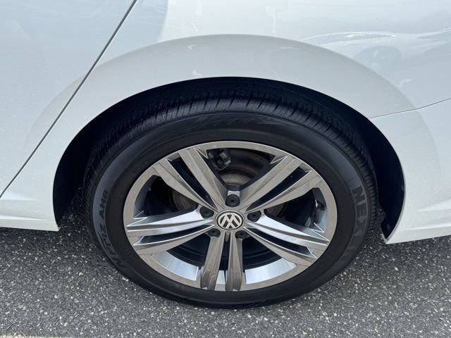 Used 2019 Volkswagen Jetta R-Line FWD image 11