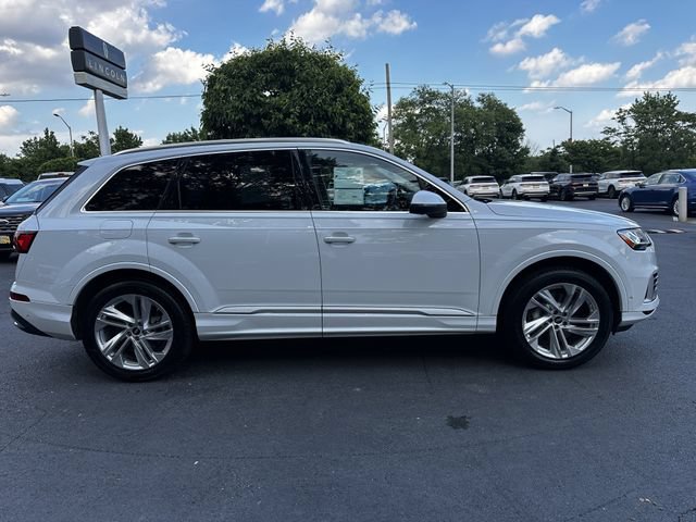 Used 2022 Audi Q7 3.0T Premium Plus w/ Premium Plus Package AWD/4WD image 4