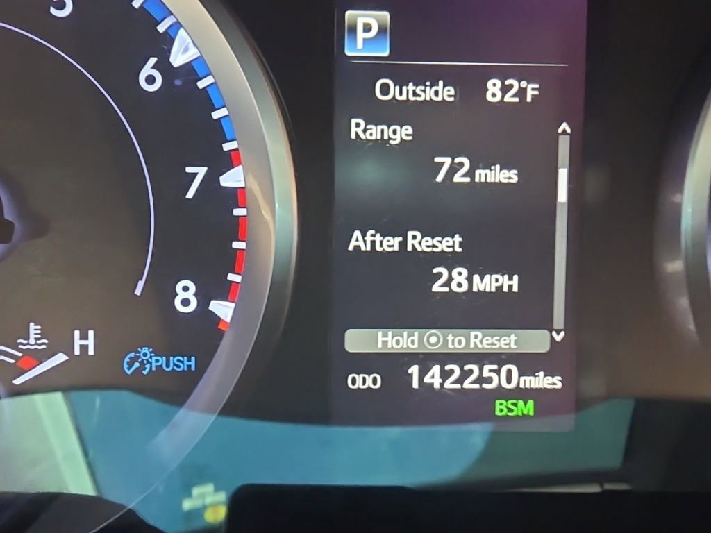 Used 2019 Toyota Highlander Plus FWD image 15