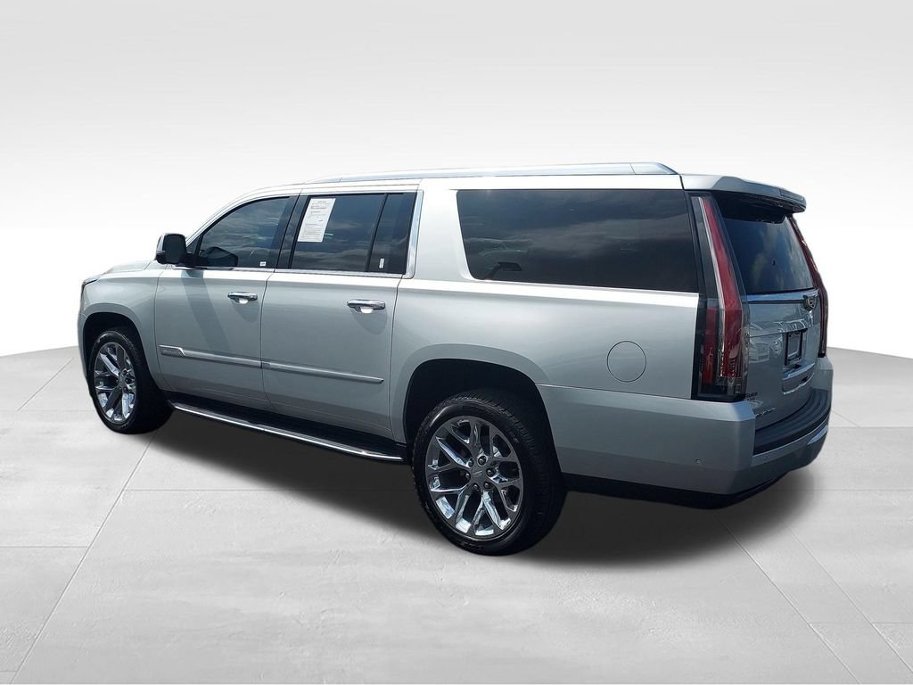 Used 2020 Cadillac Escalade ESV Luxury AWD/4WD image 3