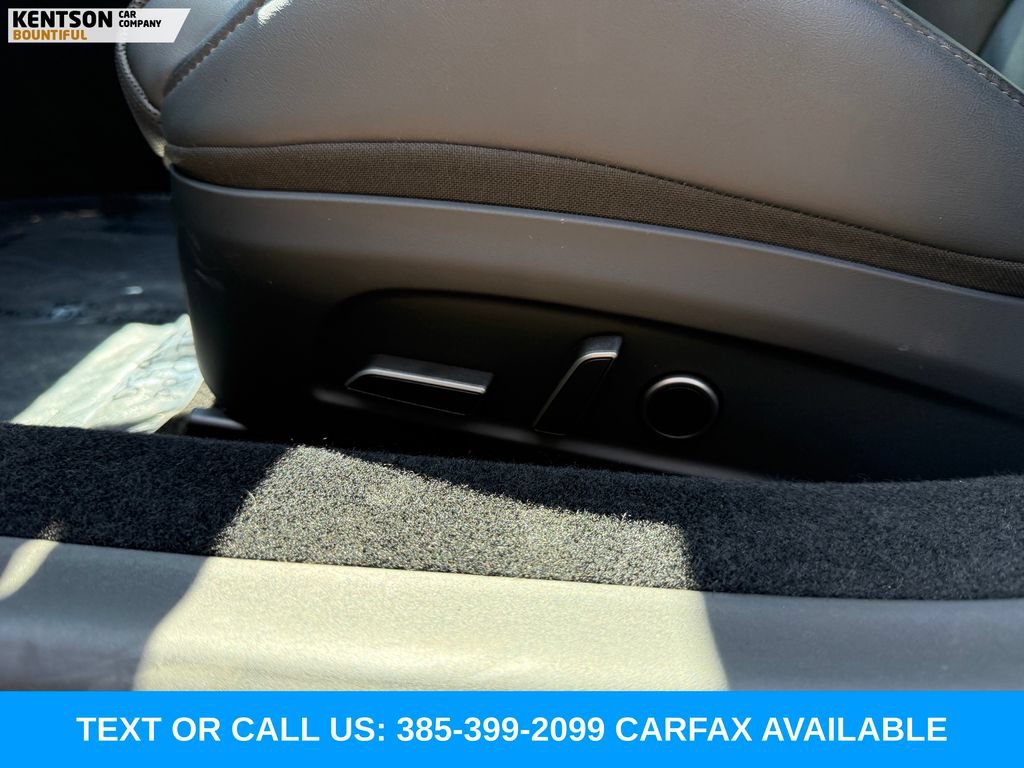 Used 2025 Tesla Model 3 Performance AWD/4WD image 30