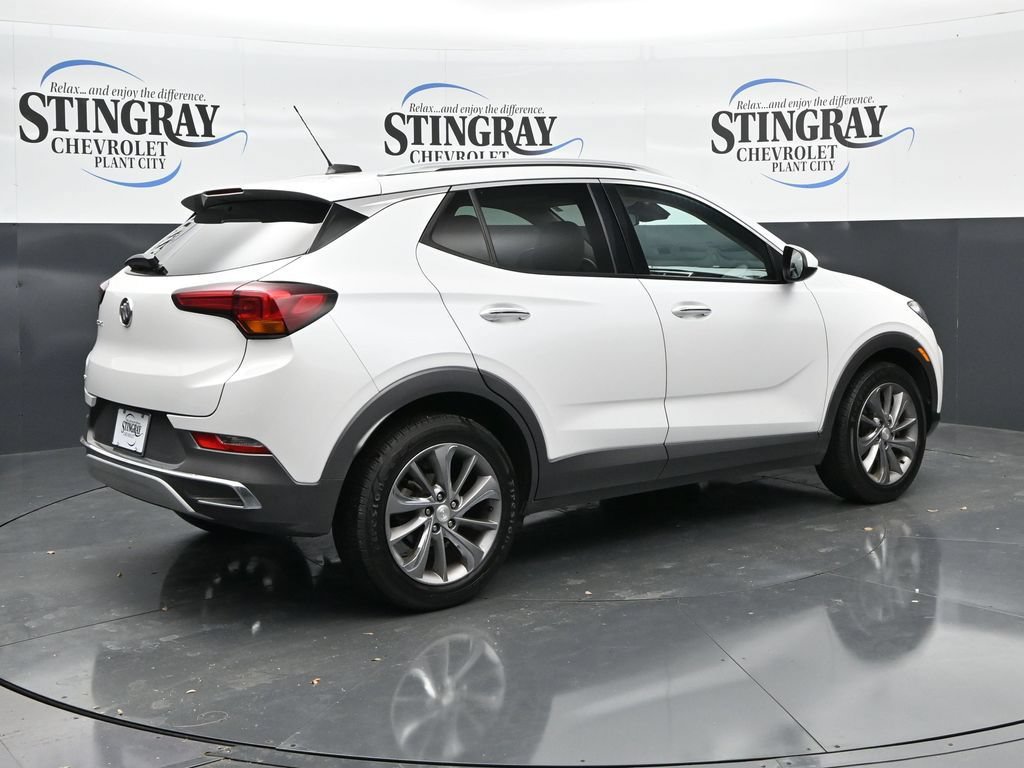 Used 2021 Buick Encore GX Essence w/ Experience Buick Package FWD image 7