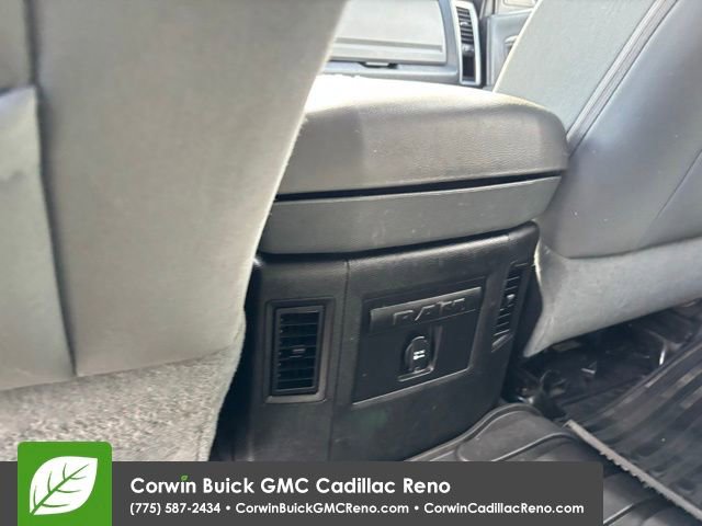 Used 2014 RAM 2500 SLT w/ Luxury Group image 25