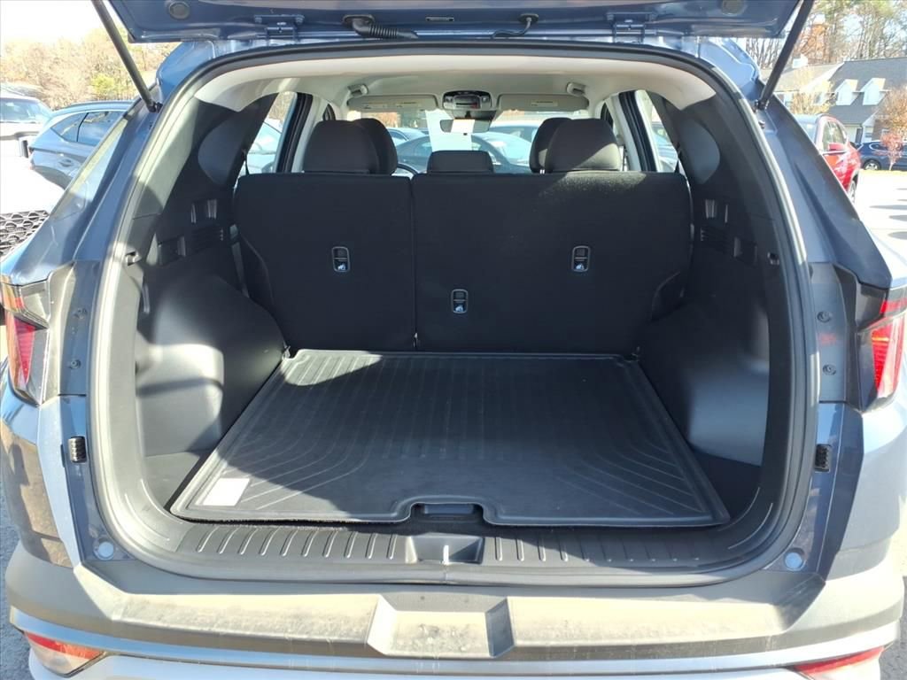Used 2025 Hyundai Tucson SE image 22
