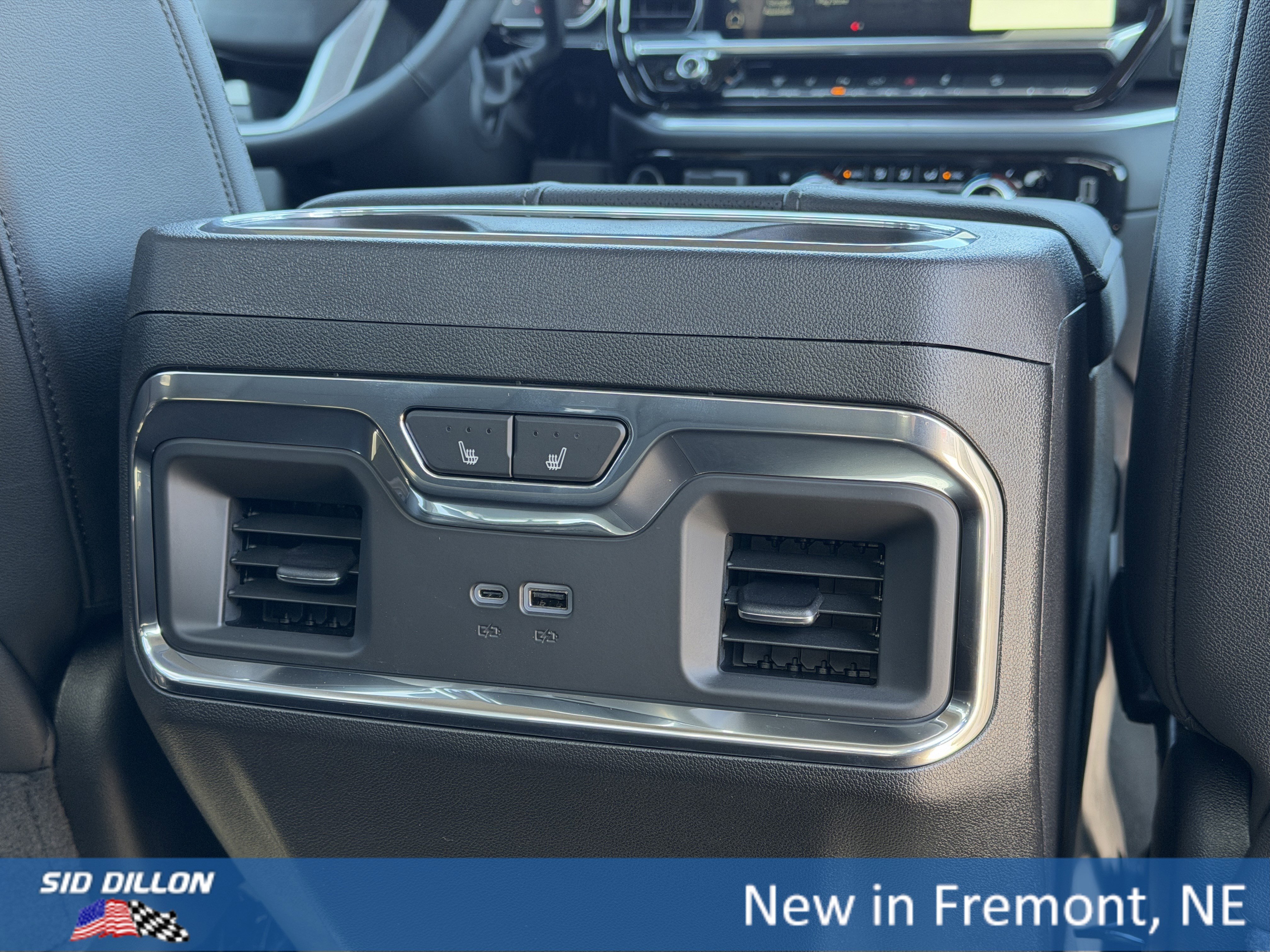 New 2026 GMC Sierra 3500 SLT w/ SLT Premium Package image 18